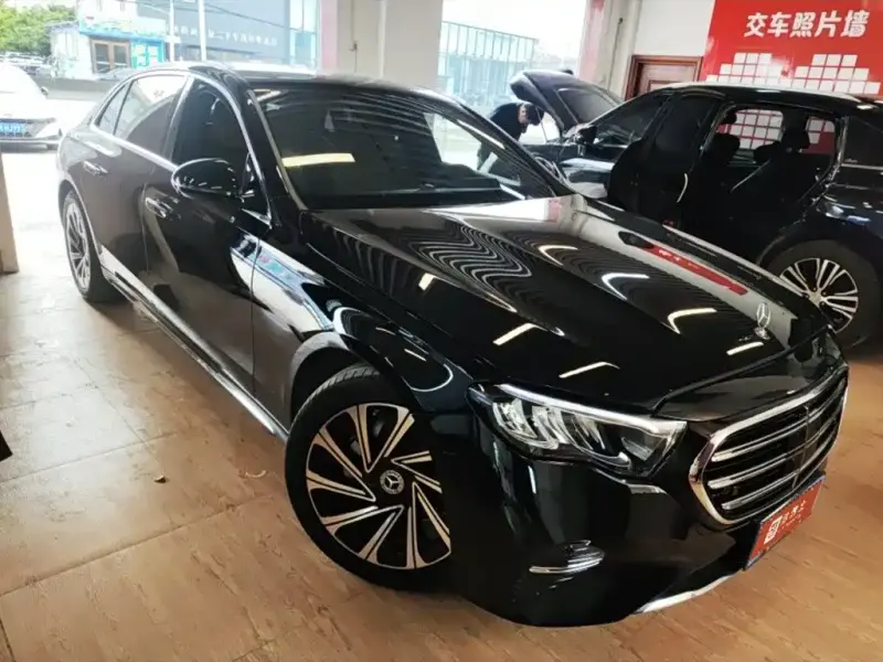 Mercedes-Benz E-Class, 2025