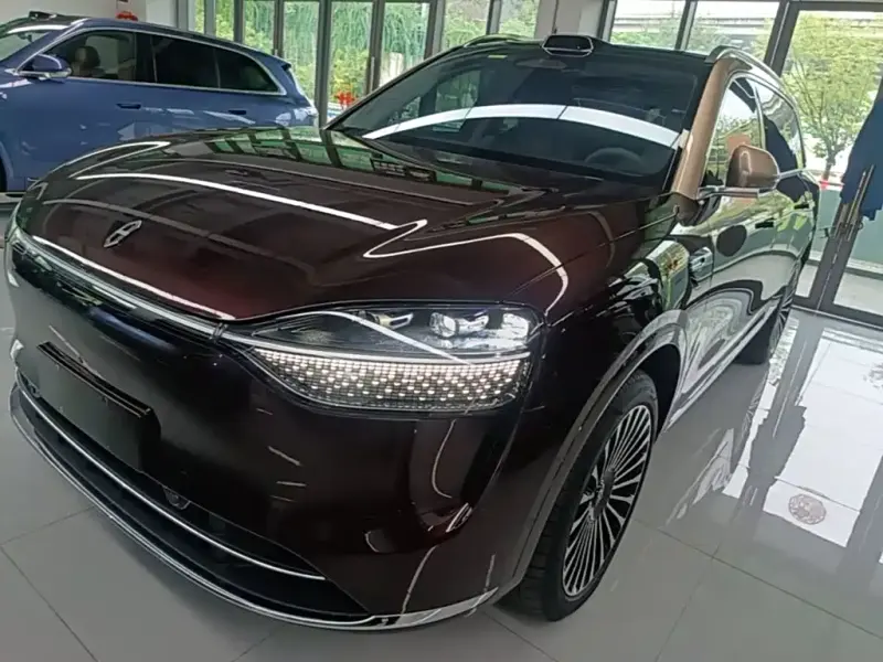 AITO M9, 2025