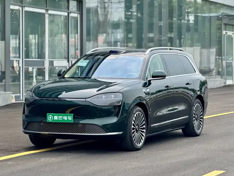 AITO M9, 2025