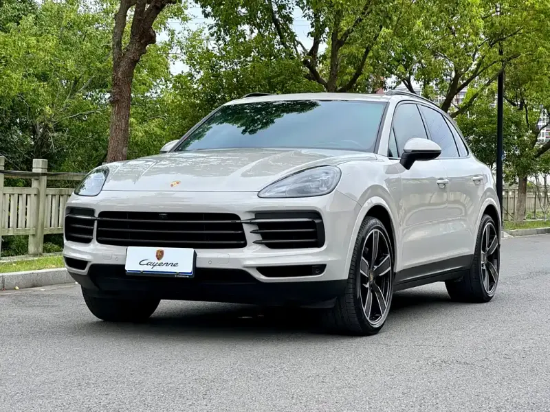 Porsche Cayenne, 2023