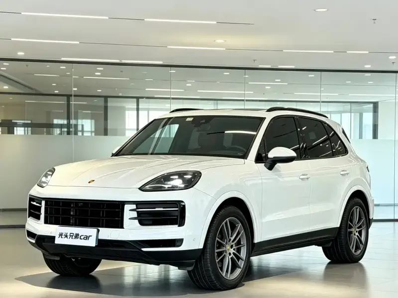 Porsche Cayenne, 2023