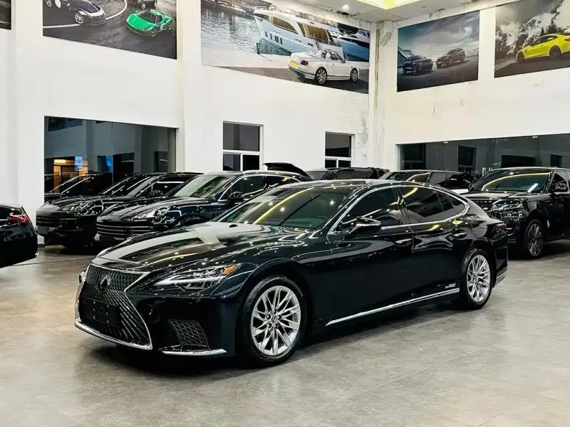 Lexus LS, 2021