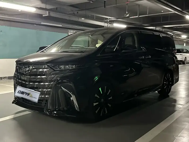 Toyota Alphard, 2023