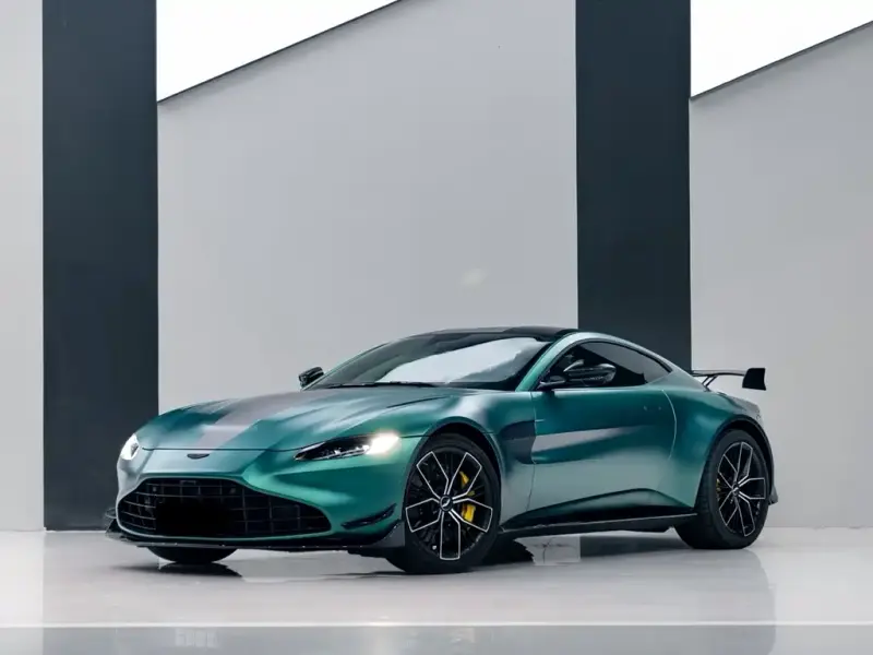 Aston Martin V8 Vantage, 2023