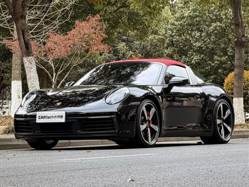 Porsche 911, 2022