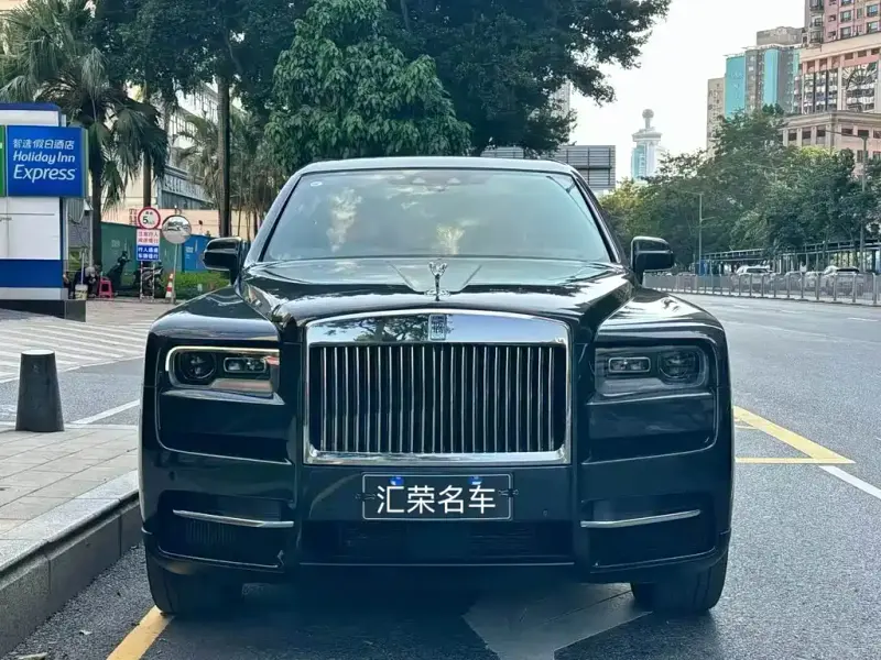 Rolls-Royce Cullinan, 2021