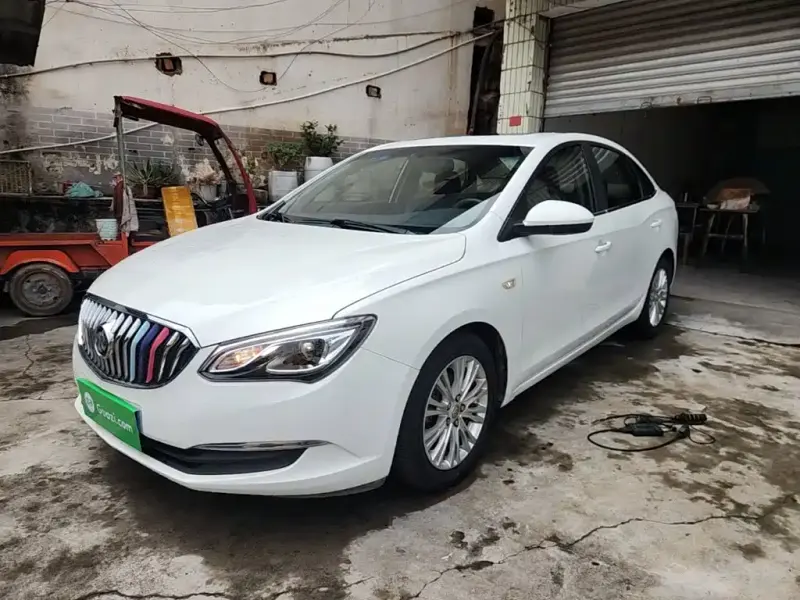 Buick Excelle, 2015