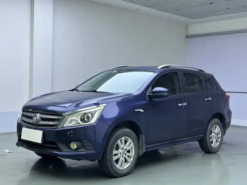 Venucia T70, 2015