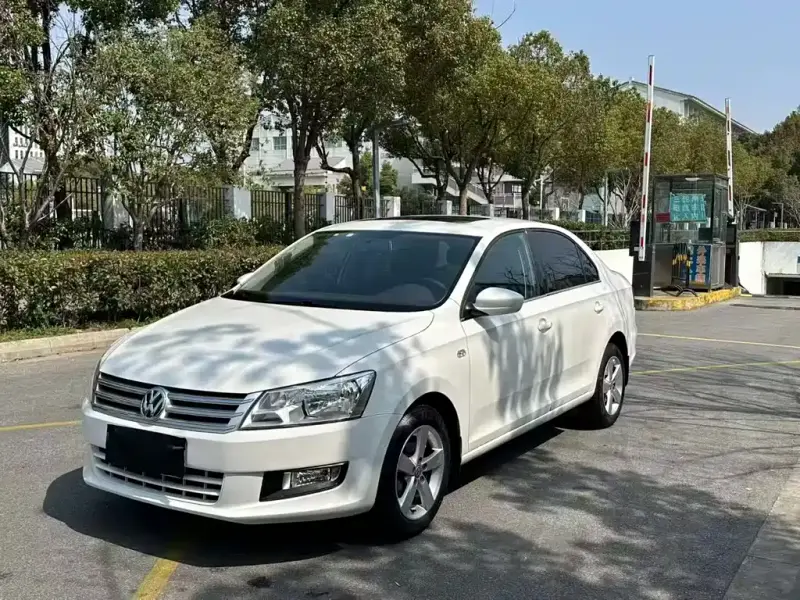 Volkswagen Sagitar, 2014
