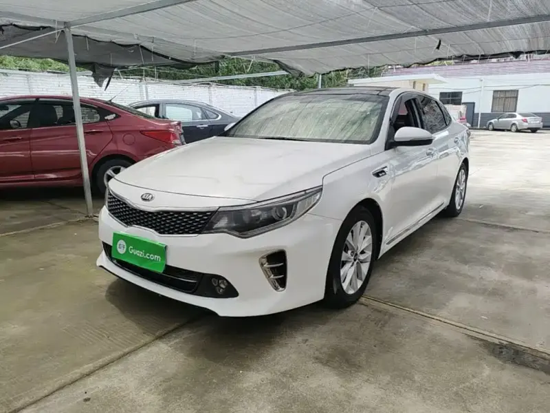 Kia K5, 2016