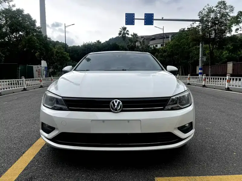 Volkswagen Lamando, 2015