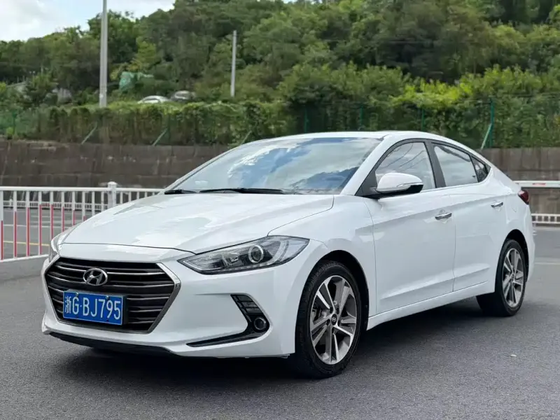 Hyundai Elantra, 2018