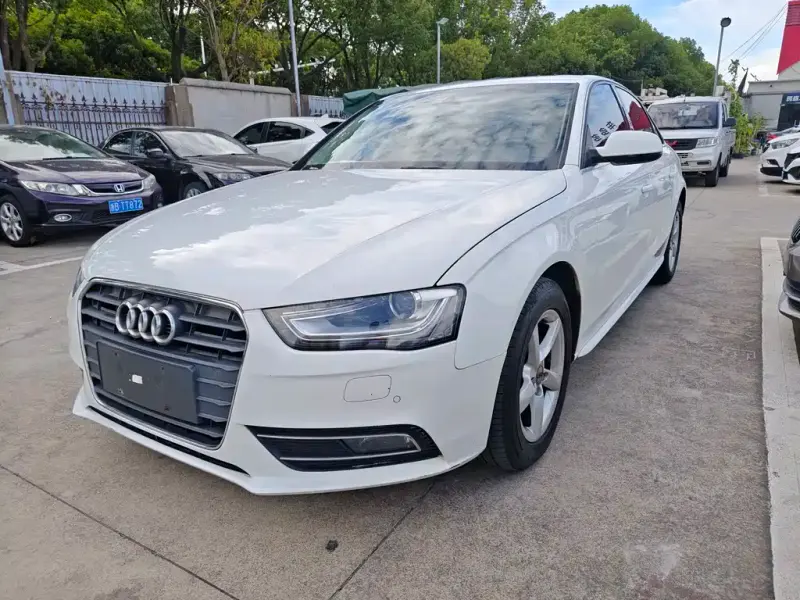 Audi A4L, 2014