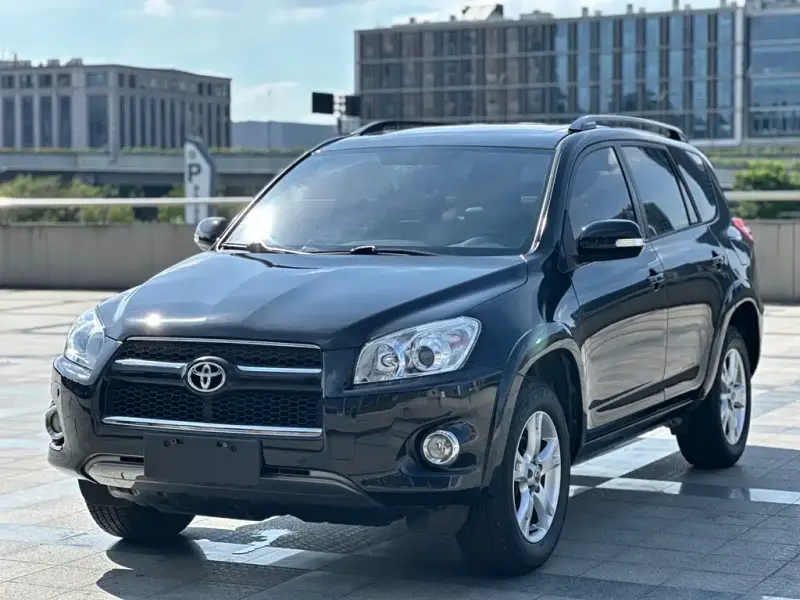 Toyota RAV4, 2013