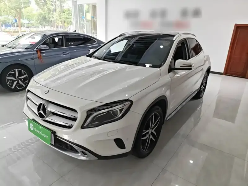 Mercedes-Benz GLA, 2016