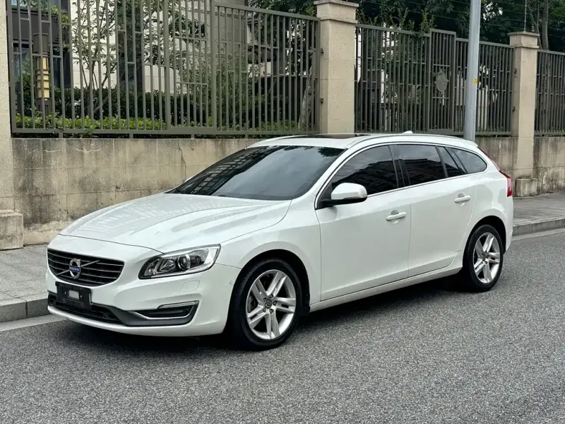 Volvo V60, 2014