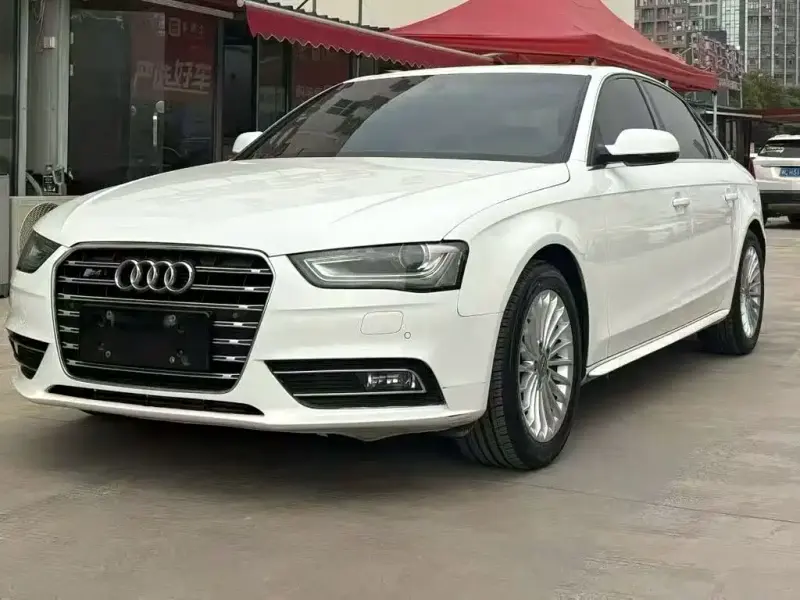 Audi A4L, 2015 — фото 1