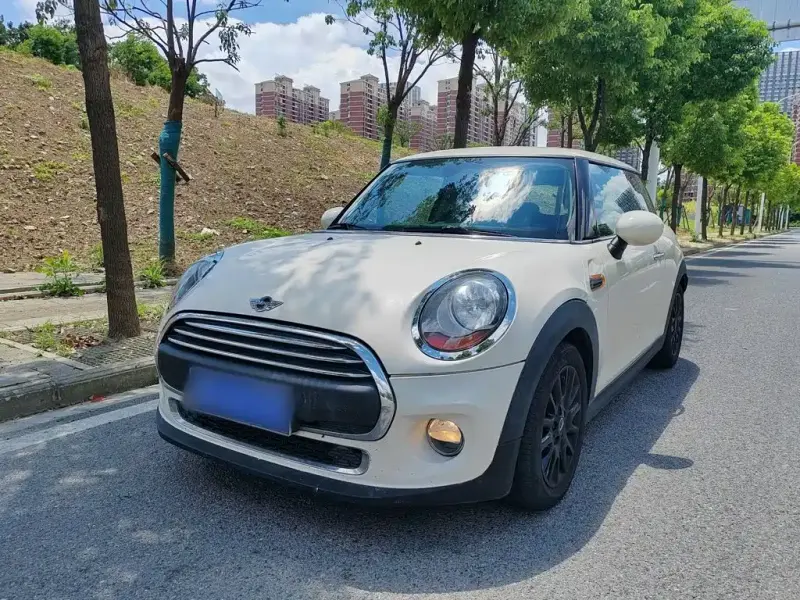MINI Mini, 2015