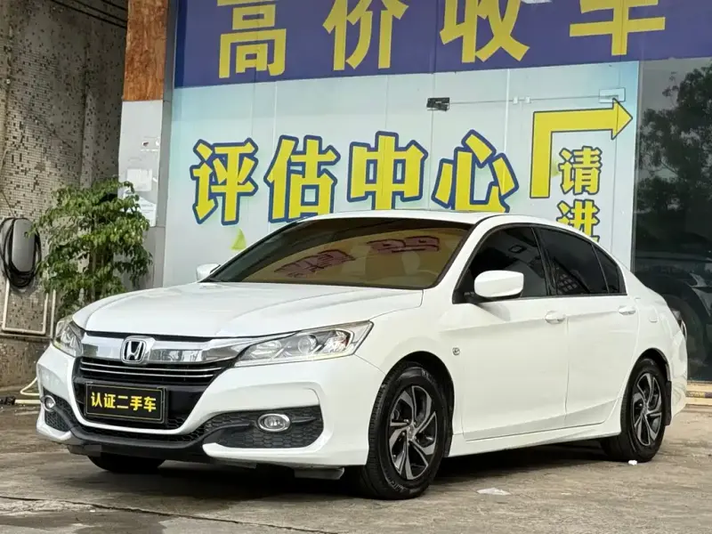 Honda Accord, 2016