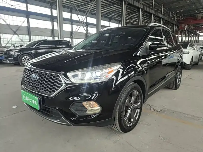 Ford Kuga, 2020