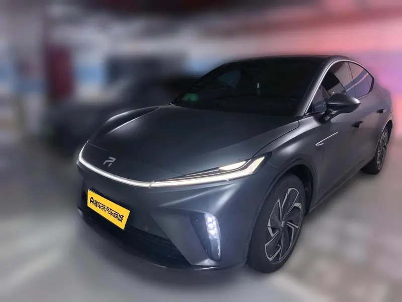 Rising Auto R7, 2022