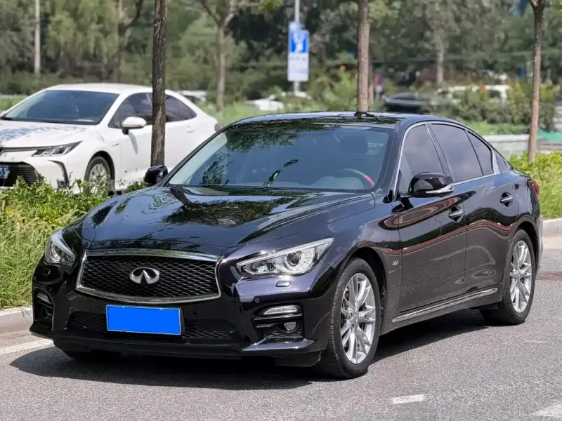 Infiniti Q50L, 2017