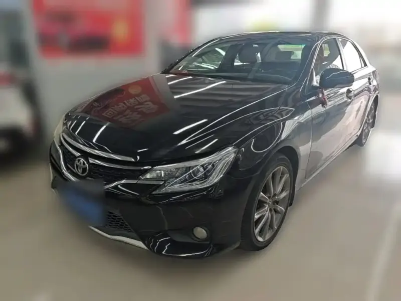 Toyota Reiz, 2015