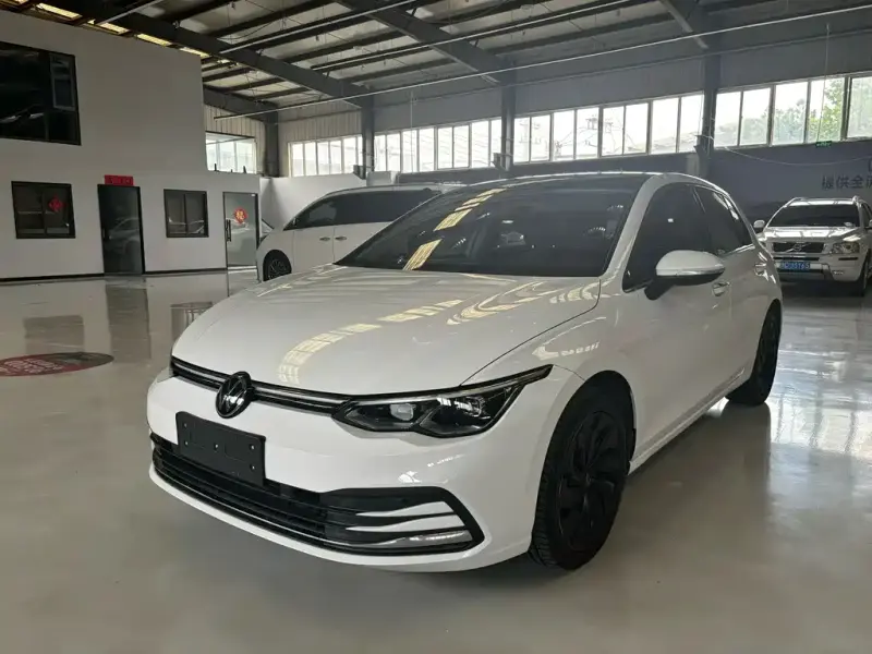 Volkswagen Golf, 2021