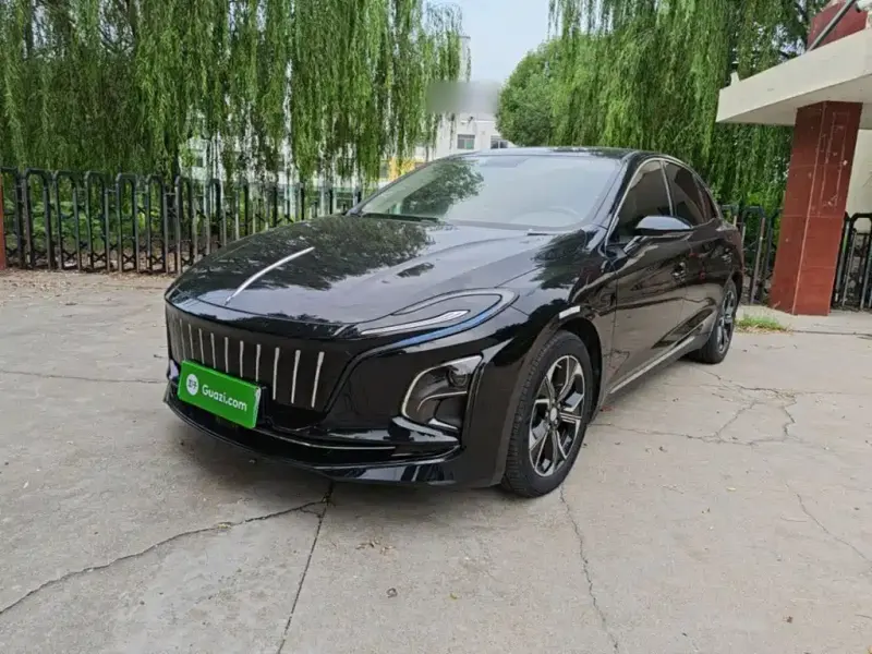 Hongqi E-QM5, 2024