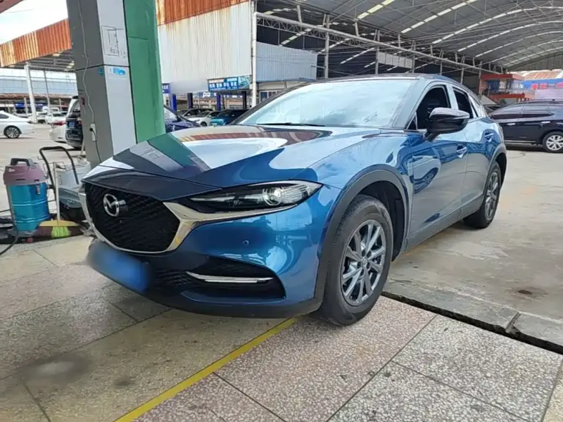 Mazda CX-4, 2022