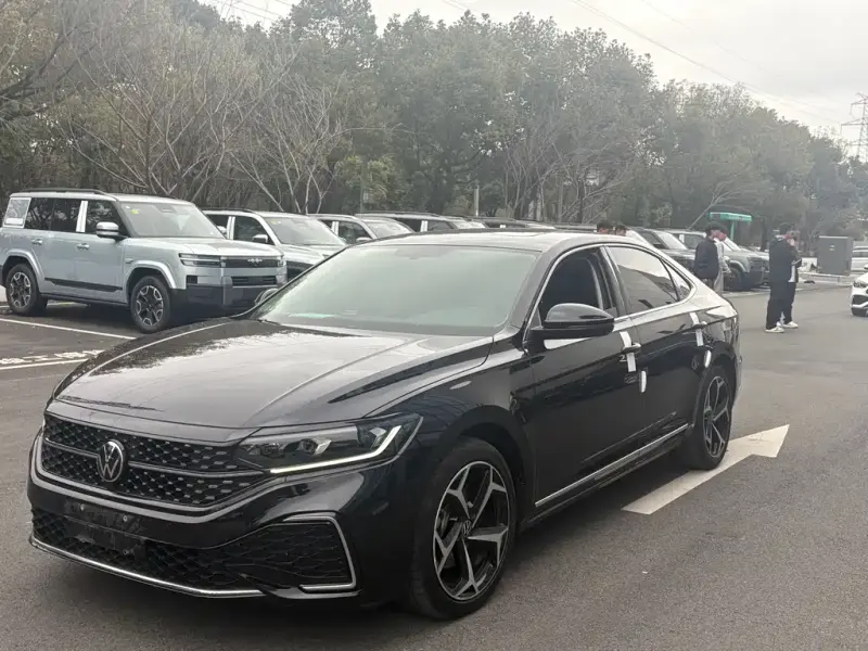 Volkswagen Passat, 2023