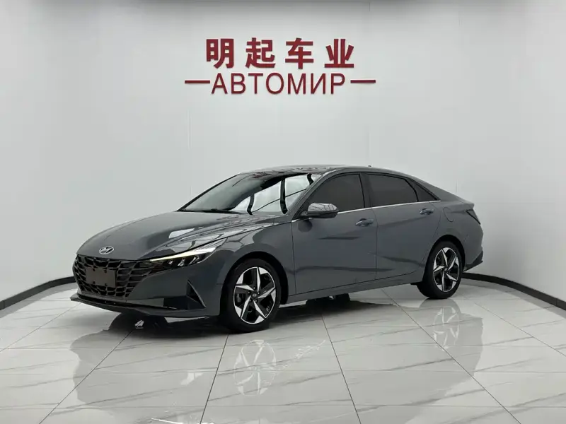 Hyundai Elantra, 2023
