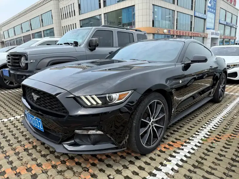 Ford Mustang, 2017 — фото 1