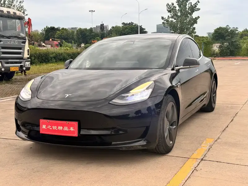 Tesla Model 3, 2020