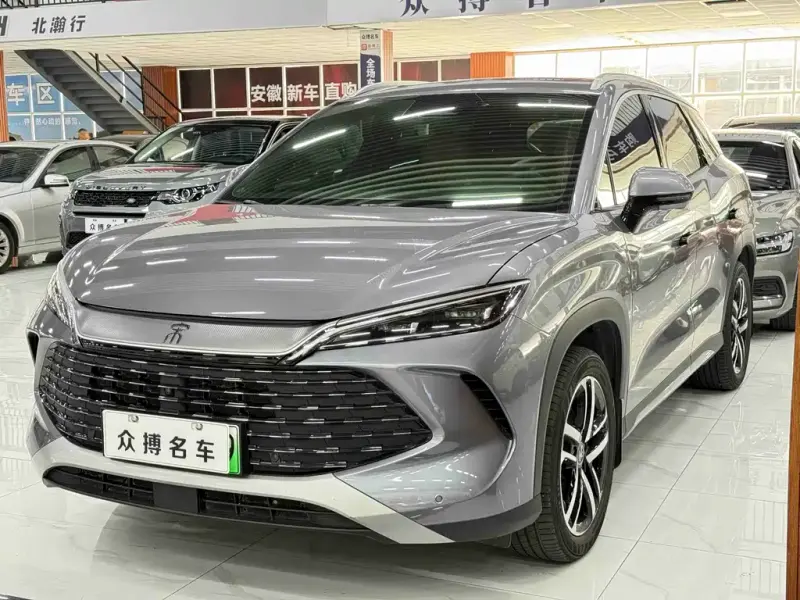 BYD L DM-i, 2024