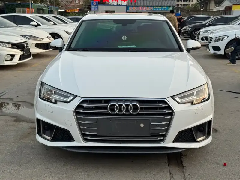 Audi A4L, 2019