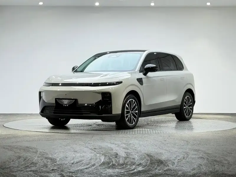 Leapmotor B10, 2025