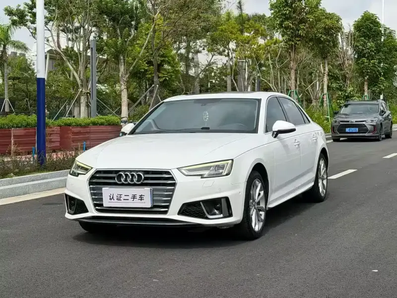 Audi A4L, 2020