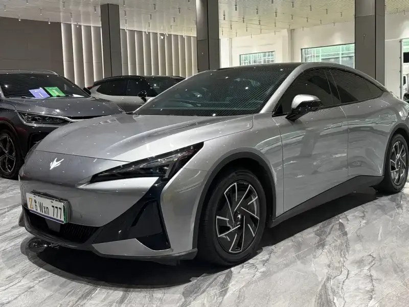 ARCFOX Alpha S5, 2025