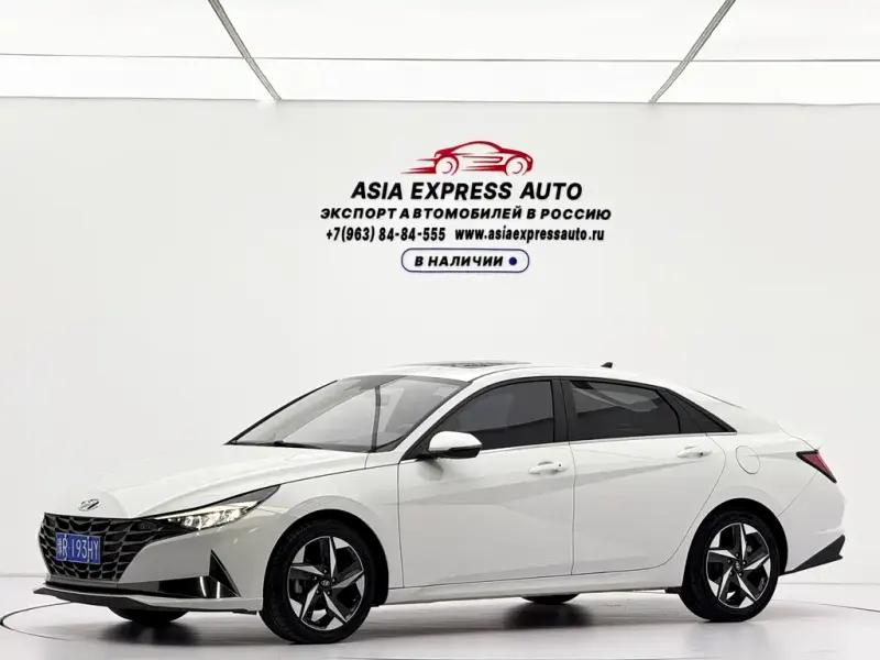 Hyundai Elantra, 2022