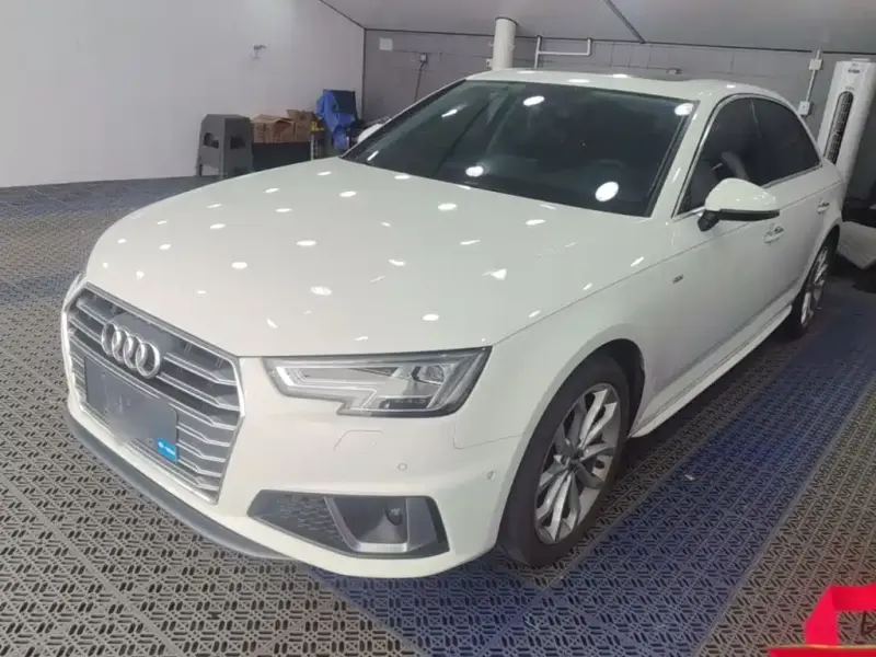 Audi A4L, 2020