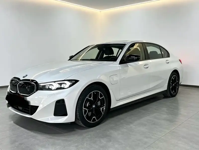 BMW i3, 2025