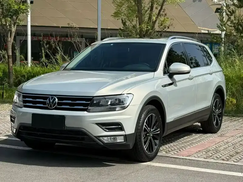 Volkswagen Tiguan L, 2021