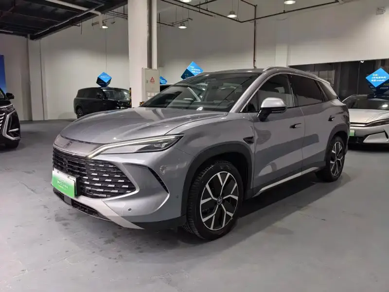 BYD L DM-i, 2025 — фото 1