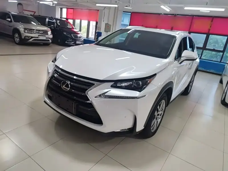 Lexus NX, 2017