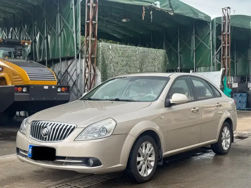 Buick Excelle, 2013