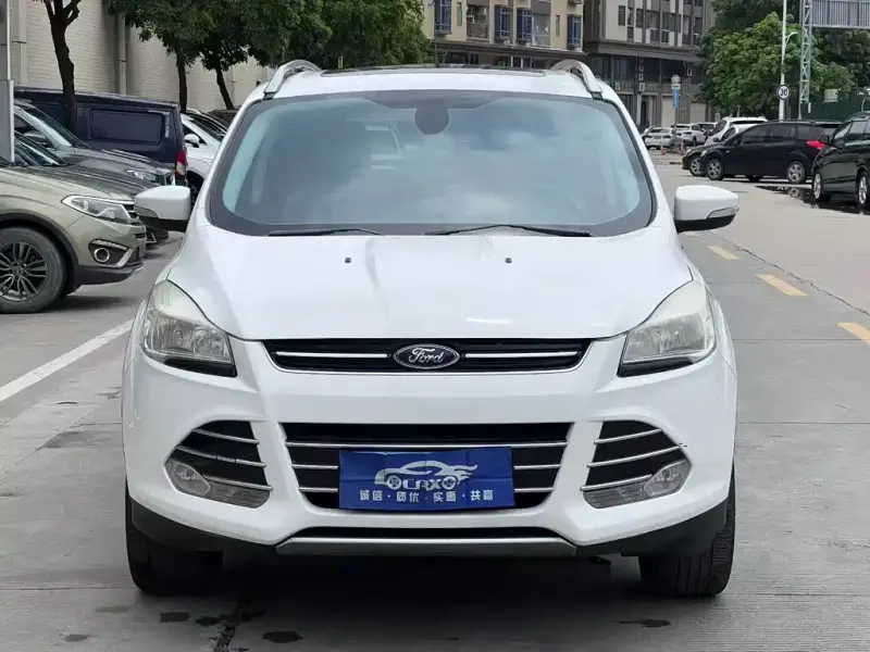 Ford Kuga, 2013