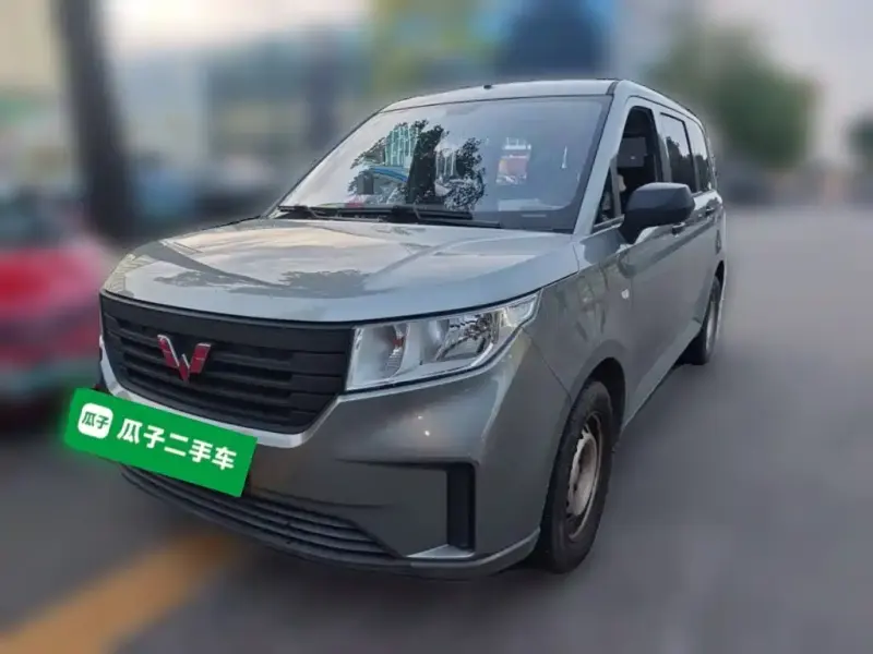 Wuling Hongguang PLUS, 2022