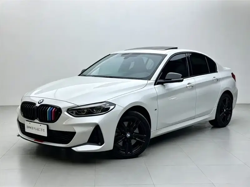 BMW 1 Series, 2021