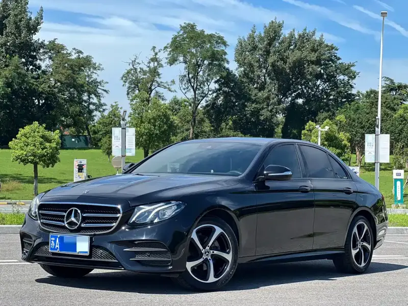 Mercedes-Benz E-Class, 2017 — фото 1